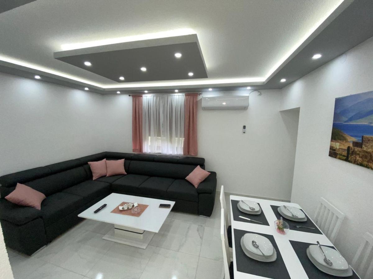 Apartman Jovana Bileća Екстериор снимка
